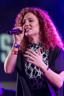 Jess Glynne